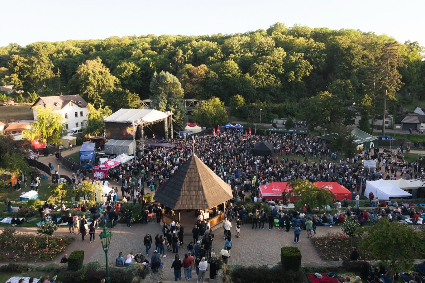 Letecký pohled na festivalový areál